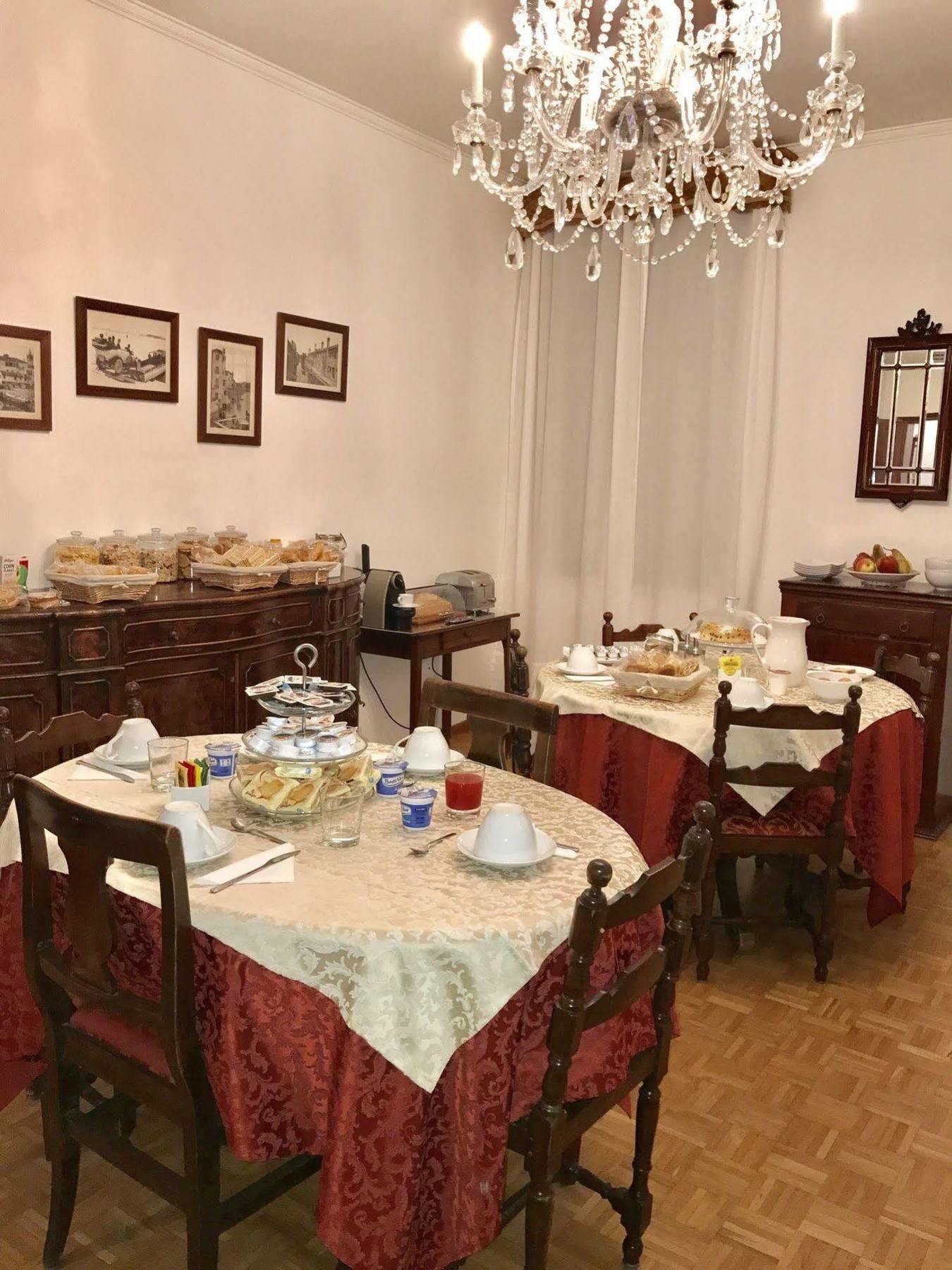 Bed & Breakfast Le Due Corone Venezia